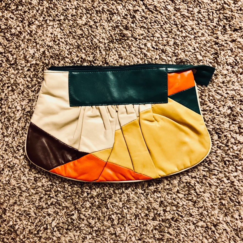 Multicolored clutch